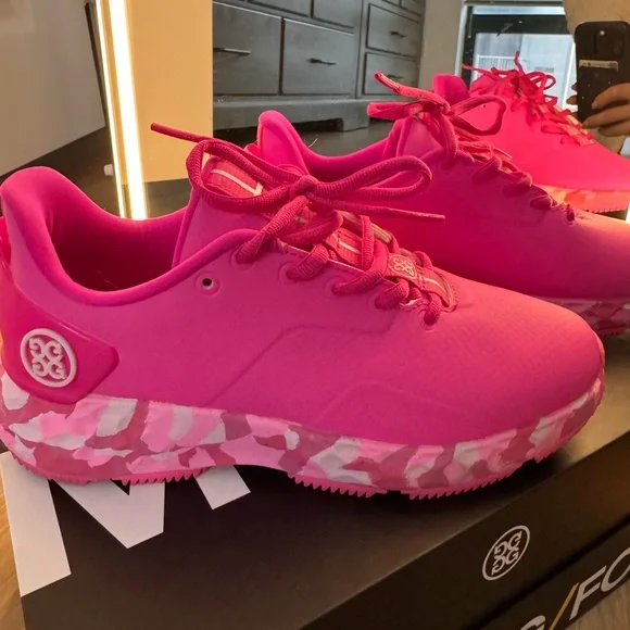 G/FORE MG4+ Women’s Golf Shoe Spikeless - Picture 3 of 7